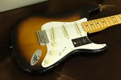 FENDER AMERICAN VINTAGE II 1957 STRATOCASTER / 2-COLOR SUNBURST