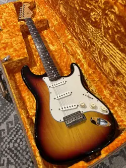 FENDER CUSTOM SHOP 1997 MASTER GRADE 1961 STRATOCASTER 3CS