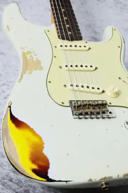 FENDER CUSTOM SHOP 1960 STRATOCASTER HEAVY RELIC AGED SONIC BLUE OVER 3COLOR SUN