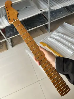 21FRETS ROSEWOOD FINGERBOARD