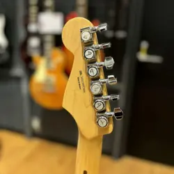 STRATOCASTER FLAT