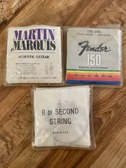 ELECTRIC AND ACOUSTIC GUITAR STRINGS FENDER MARTIN MARQUIS 