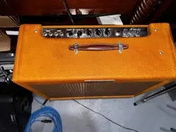 FENDER '57 TWIN-AMP