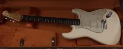 2022 FENDER AMERICAN VINTAGE II '61 STRATOCASTER - OLYMPIC WHITE
