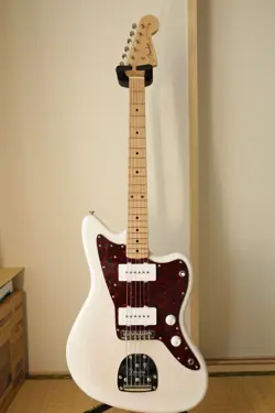 FENDER FSR TRADITIONAL 60S JAZZMASTER SAFE PACKING!