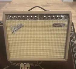 DEAN RHAPSODY SEMI HOLLOW FRETLESS 4 STRING BASS GUITAR & FENDER ACOUSTASONIC 30