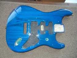 DELUXE STRATOCASTER MIM