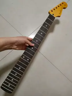 MAPLE STRAT ELECTRIC