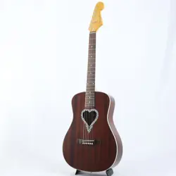 GUITAR USED COMPACT