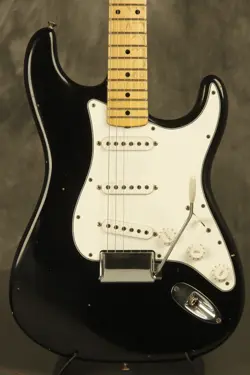 JOURNEYMAN STRATOCASTER RELIC