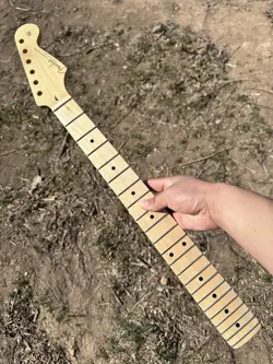S S 22FRETS NATURAL COLOR  MAPLE ELECTRIC GUITAR NECK MATTE FINISH FENDER ST
