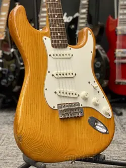 STRATOCASTER -NATURAL/ROSEWOOD- USED