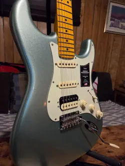 ELECTRIC GUITAR MYSTIC