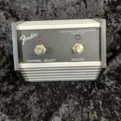 FENDER 2-BUTTON AMPLIFIER CHANNEL SELECT REVERB GUITAR FOOTSWITCH TESTED