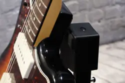 FENDER CLASSIC VIBE '60S JAZZMASTER ELECTRIC GUITAR - 3-COLOR SUNBURST