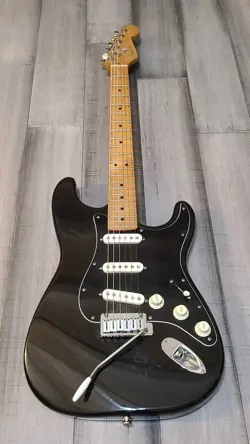 AMERICAN FENDER BLACK