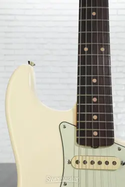 FENDER AMERICAN VINTAGE II 1961 STRATOCASTER ELECTRIC GUITAR - OLYMPIC WHITE