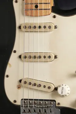 FENDER 1974 STRATOCASTER BLACK SAFE DELIVERY FROM JAPAN