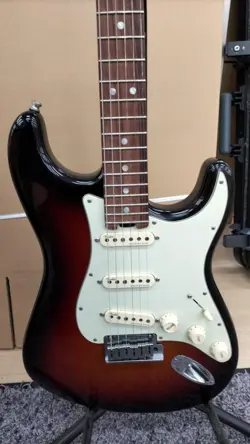 ELITE STRATOCASTER