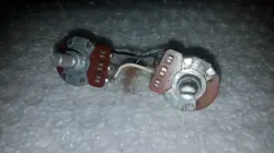 FENDER STRATOCASTER POTS