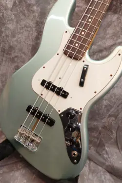 FENDER AMERICAN VINTAGE JAZZ BASS