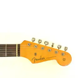 VINTAGE STRATCASTER