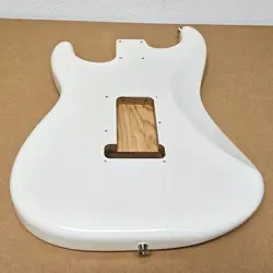 WHITE BLONDE STRAT