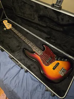 FENDER AMERICAN  PRO JAZZ BASS