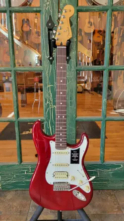 FENDER 70TH ANNIVERSARY PLAYER II STRATOCASTER HSS TRANSPARENT CHERRY BURST