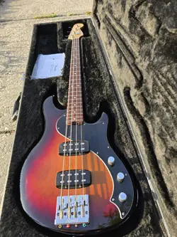 FENDER AMERICAN STANDARD DIMENSION BASS IV HH 