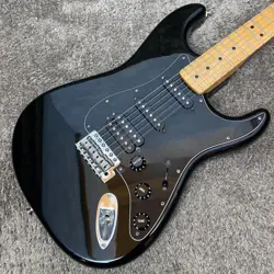 FENDER FSR STANDARD STRAOCASTER HSS