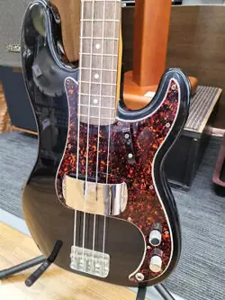 FENDER AMERICAN VINTAGE PRECISION BAS ELECTRIC BASS SAFE DELIVERY FROM JAPAN