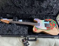 GUITAR NATURAL GRAPHIC