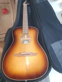 NEW ALL SOLID WOOD FENDER MALIBU CLASSIC & CASE (ELECTRIC)