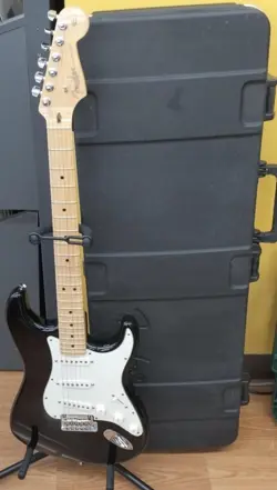 FENDER AMERICAN STANDARD STRATOCASTER ELECTRIC GUITAR MAPLE FINGERBOARD BLACK