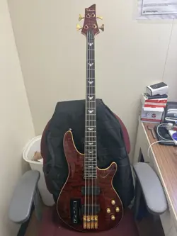 SCHECTER DIAMOND SERIES C-4, 4-STRING ELECTRIC BASS GUITAR WITH FENDER SOFT CASE