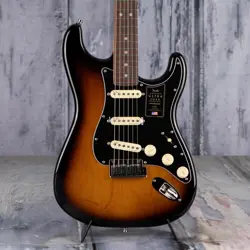 FENDER AMERICAN ULTRA LUXE STRATOCASTER, ROSEWOOD FINGERBOARD, 2-COLOR SUNBURST