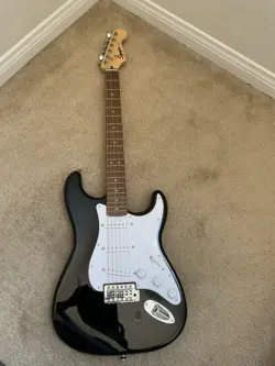 SLIGHTLY USED FENDER SQUIRE SONIC STRATOCASTER