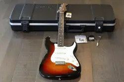 MINTY! 2017 FENDER LTD ED AMERICAN PROFESSIONAL STRATOCASTER SUNBURST + OHSC