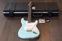 MINTY! 2017 FENDER LTD ED AMERICAN PROFESSIONAL STRATOCASTER DAPHNE BLUE + OHSC