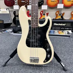 9718 FENDER JAPAN PRECISION BASS SAFE DELIVERY FROM JAPAN