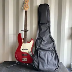 SQUIER BY FENDER JAZZ BASS ELECTRIC GUITAR SAFE PACKING!