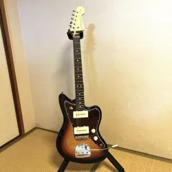 EXCELLENT CONDITION FENDER JAPAN JUNIOR COLLECTION JAZZMASTER  SUNBURST  RARE