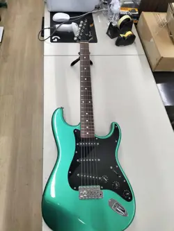 FENDER JAPAN STRATOCASTER ST62-76US ELECTRIC GUITAR CRAFTED IN JAPAN