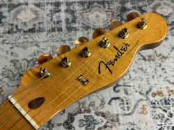 F-HOLE TELECASTER
