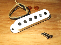 FENDER 1995 USA WHITE AMERICAN VINTAGE 57 62 STRATOCASTER NECK PICKUP