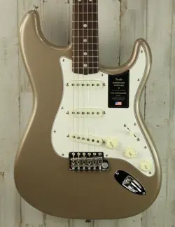 DEMO FENDER AMERICAN VINTAGE II 1965 STRATOCASTER - SHORELINE GOLD (875)