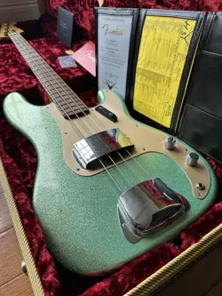 ‘59 PRECISION BASS