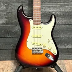 FENDER AMERICAN VINTAGE II 1961 STRATOCASTER ELECTRIC GUITAR - SUNBURST