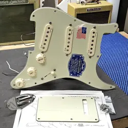 2012 FENDER USA AMERICAN DELUXE STRAT LOADED PICKGUARD S-1 N3 NOISELESS PICKUPS